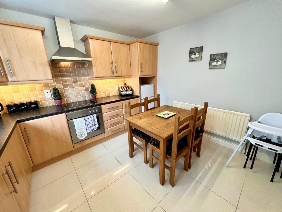 Number 14 Self Catering, Portrush, Northern Ireland מראה חיצוני תמונה